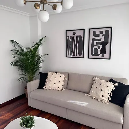 La Austera Apartmán *